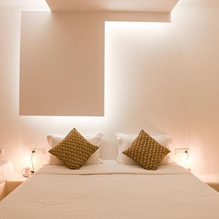 White Curves Santorini Bed & Breakfast Akrotírion Екстериор снимка