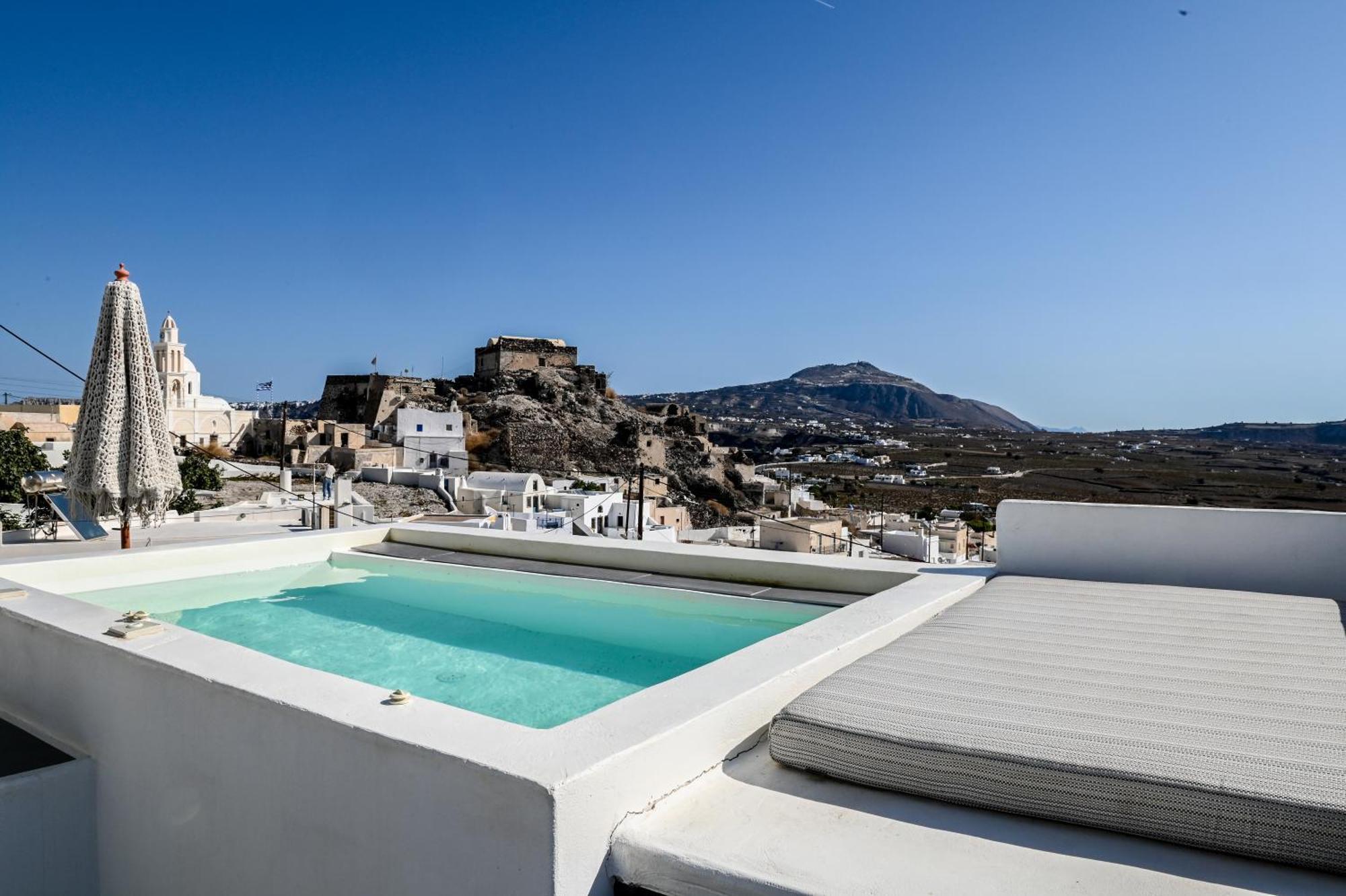 White Curves Santorini Bed & Breakfast Akrotírion Екстериор снимка