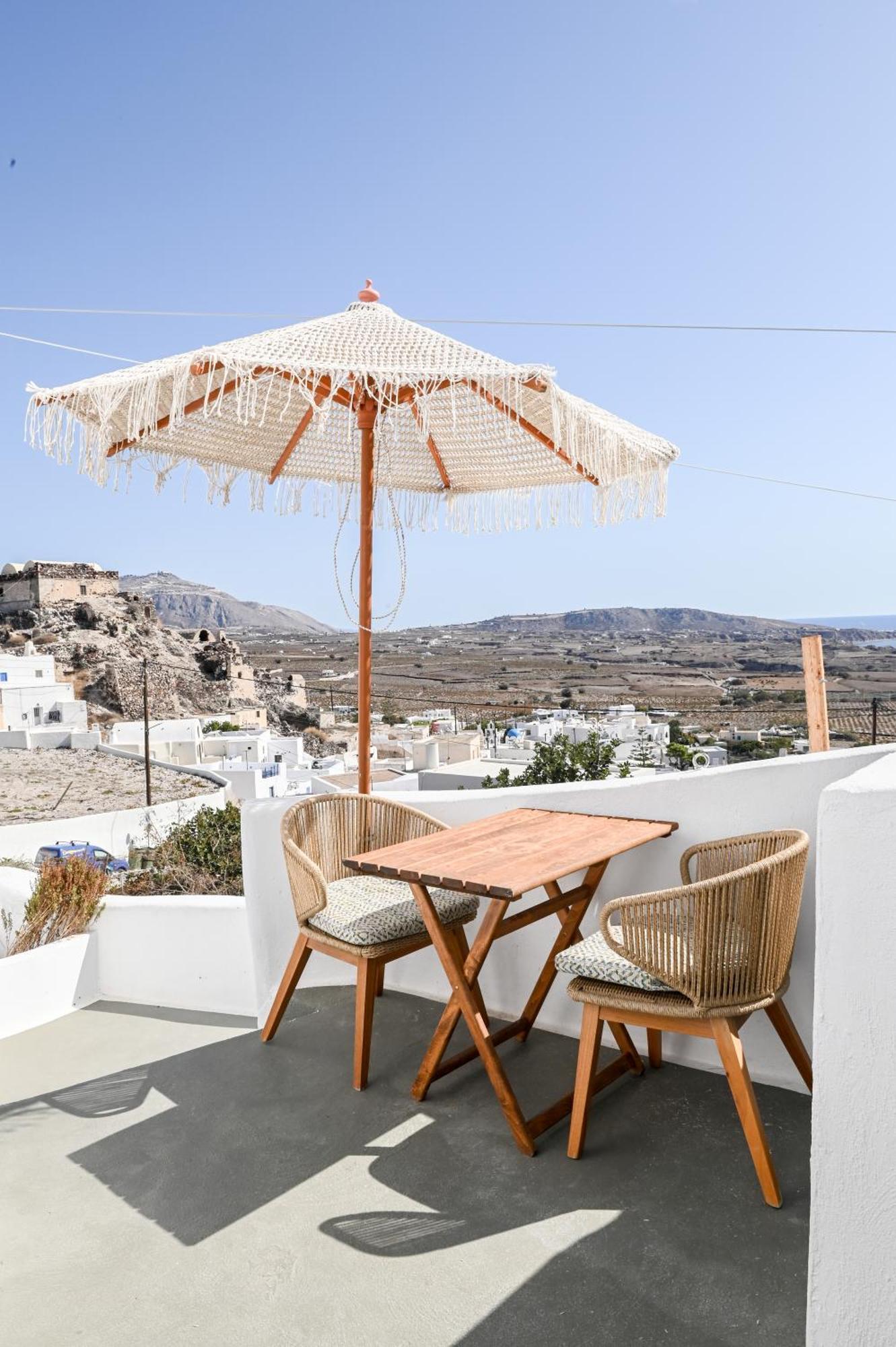 White Curves Santorini Bed & Breakfast Akrotírion Екстериор снимка