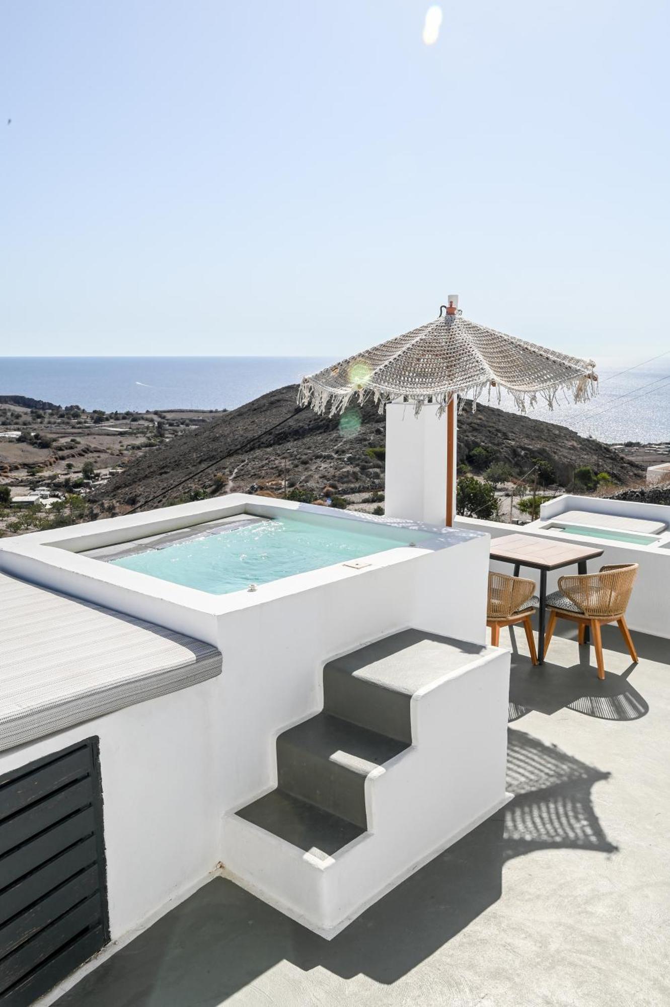 White Curves Santorini Bed & Breakfast Akrotírion Екстериор снимка