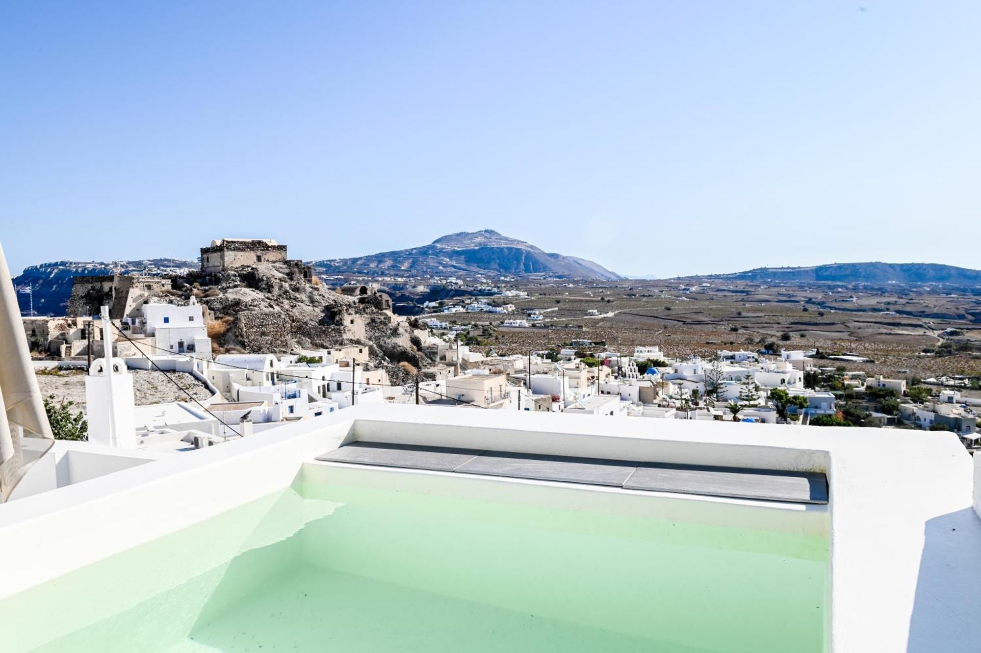 White Curves Santorini Bed & Breakfast Akrotírion Екстериор снимка